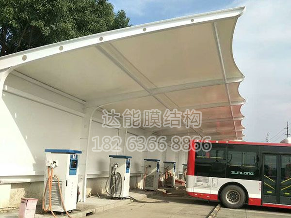 膜結(jié)構(gòu)車棚